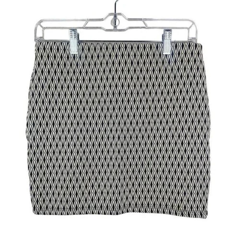 Zara Texture Pullon Diamond Mini Stretch Skirt Band Elastic Waist S Black White - Picture 13 of 15